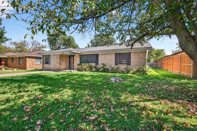 508 N Jordan Street, Whitesboro, TX 76273