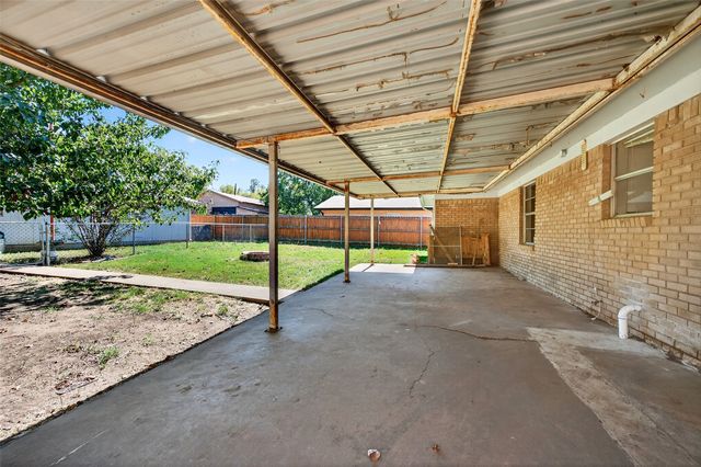 508 N Jordan Street, Whitesboro, TX 76273