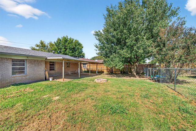 508 N Jordan Street, Whitesboro, TX 76273