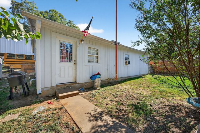 508 N Jordan Street, Whitesboro, TX 76273