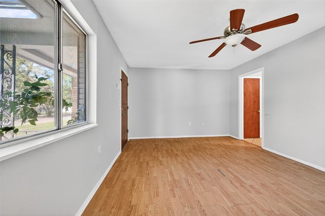 508 N Jordan Street, Whitesboro, TX 76273