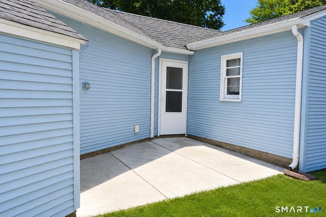 202 Crescent Drive, East Hartford, CT 06118