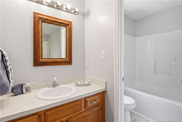 1358 Oak Knolls Drive, Fayetteville, NC 28314