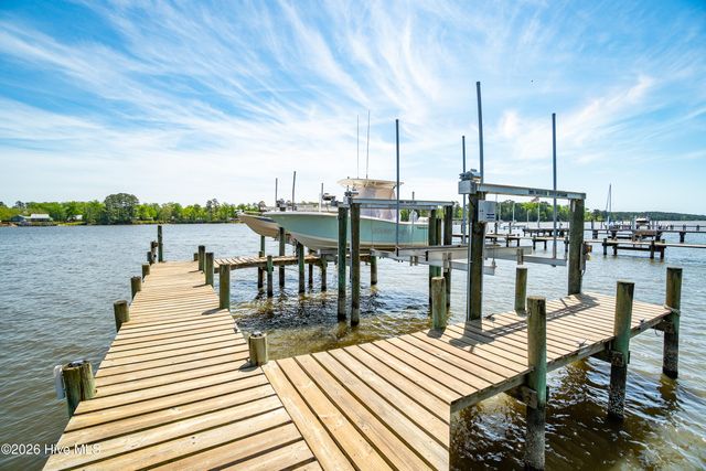 106 Bimini Court, Havelock, NC 28532