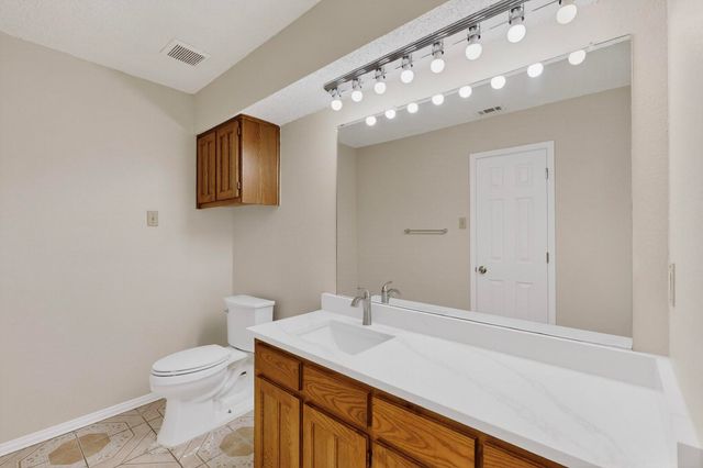 1013-1015 Vera Court, Irving, TX 75060