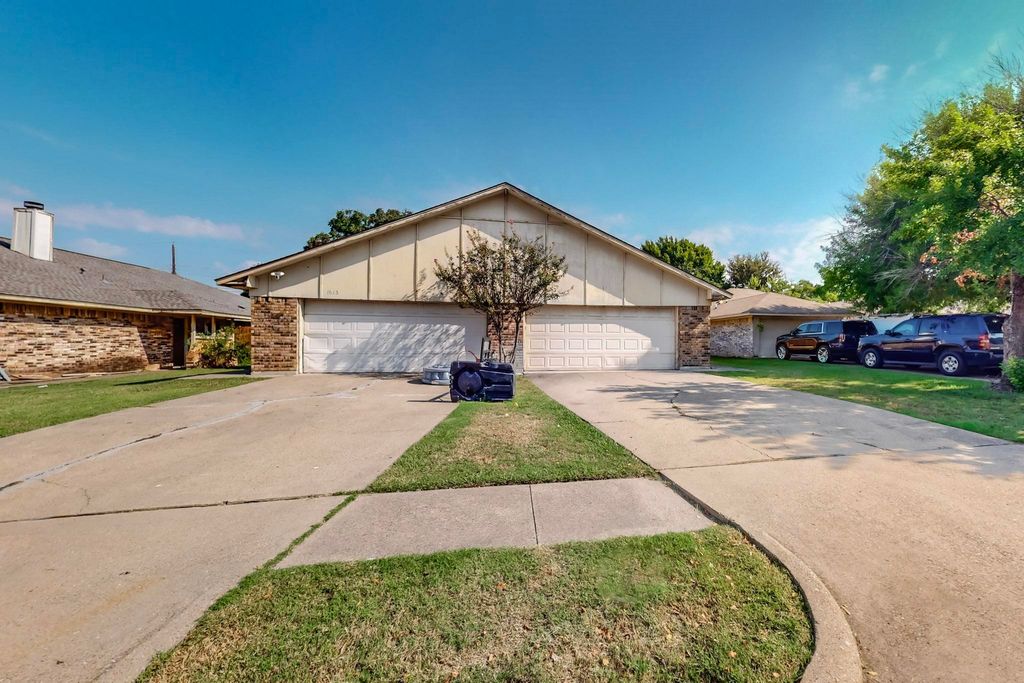 1013-1015 Vera Court, Irving, TX 75060