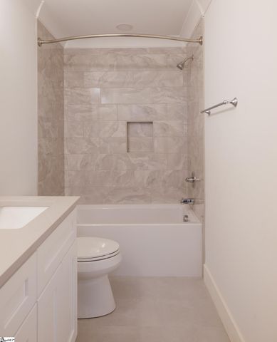 187 Ledo Lane, Fountain Inn, SC 29644