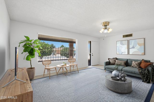 4247 E CARMEL Avenue, Mesa, AZ 85206