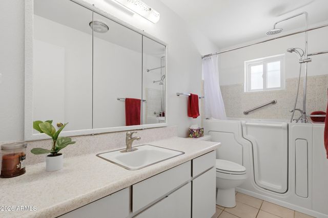 4247 E CARMEL Avenue, Mesa, AZ 85206