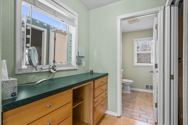 834 Shamrock Lane, East Bay Twp, MI 49696