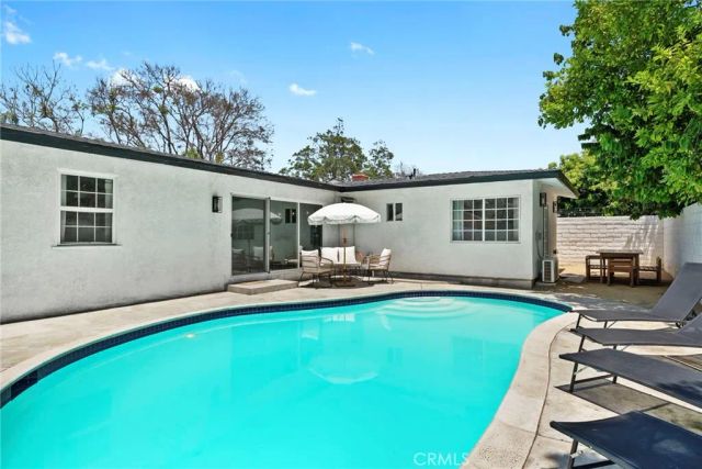 2214 Edna Drive, Santa Ana, CA 92706