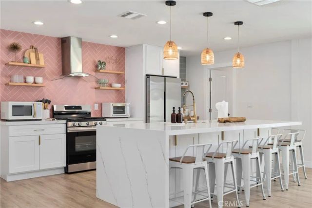 2214 Edna Drive, Santa Ana, CA 92706