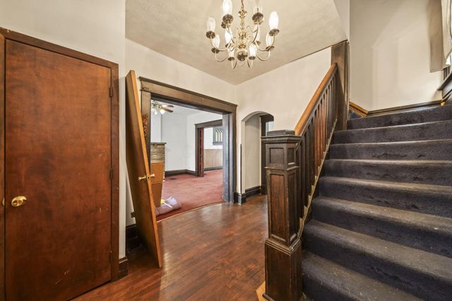 1225 E Livingston Avenue, Columbus, OH 43205