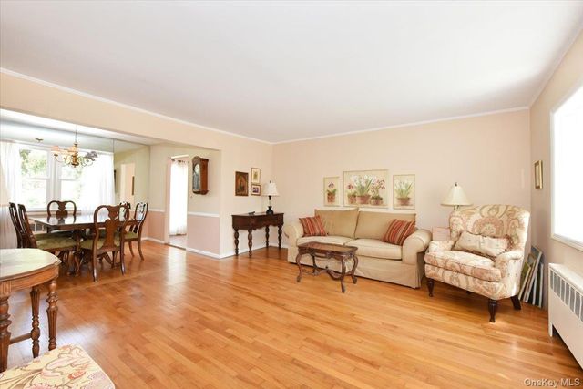 344 New York Avenue, Massapequa Park, NY 11762