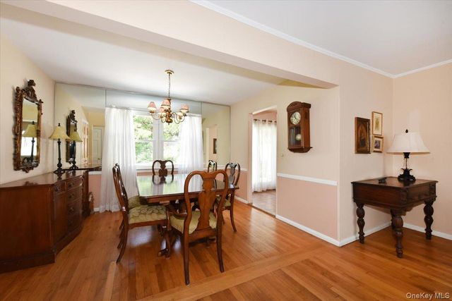 344 New York Avenue, Massapequa Park, NY 11762