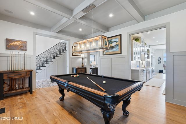 7 Peninsula Drive, Hilton Head Island, SC 29926