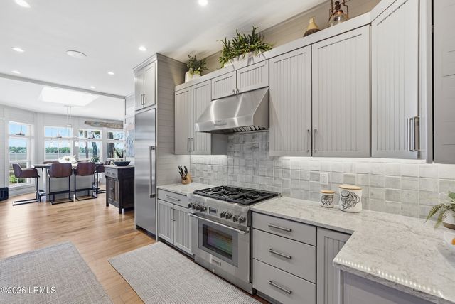 7 Peninsula Drive, Hilton Head Island, SC 29926