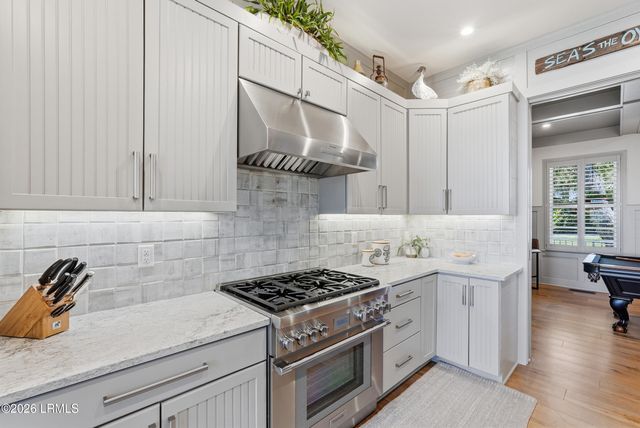 7 Peninsula Drive, Hilton Head Island, SC 29926