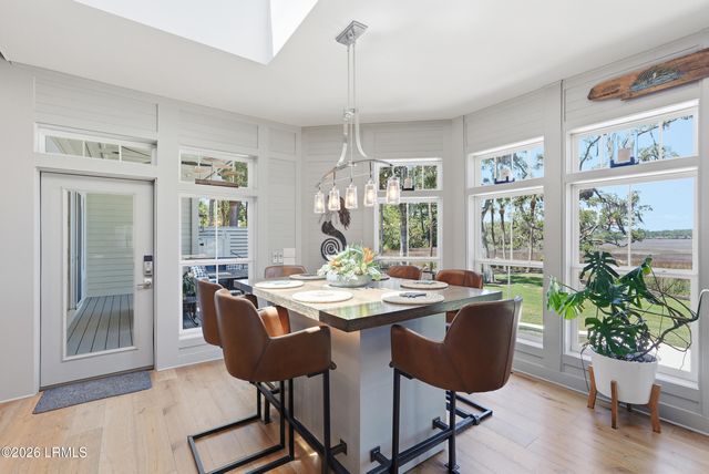 7 Peninsula Drive, Hilton Head Island, SC 29926