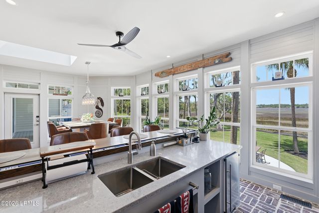 7 Peninsula Drive, Hilton Head Island, SC 29926