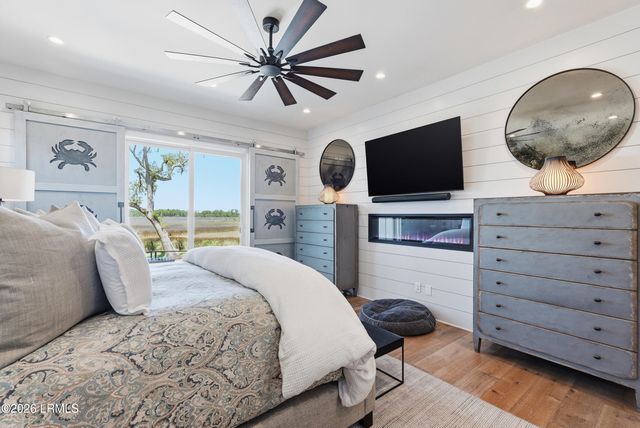 7 Peninsula Drive, Hilton Head Island, SC 29926