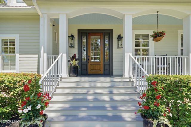 7 Peninsula Drive, Hilton Head Island, SC 29926