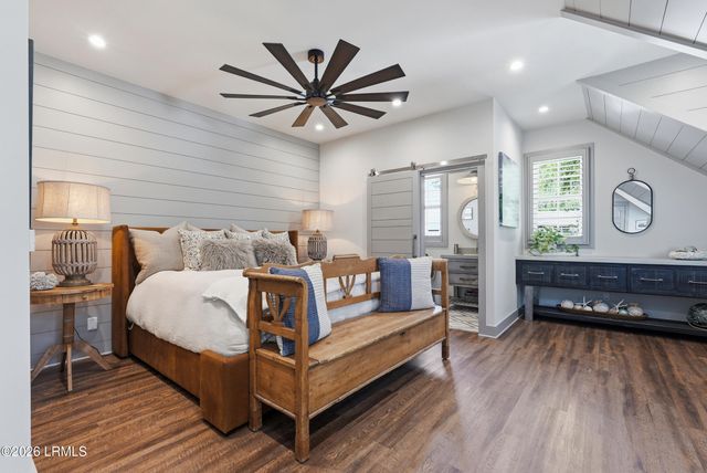 7 Peninsula Drive, Hilton Head Island, SC 29926