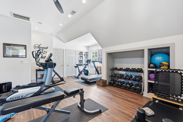 7 Peninsula Drive, Hilton Head Island, SC 29926