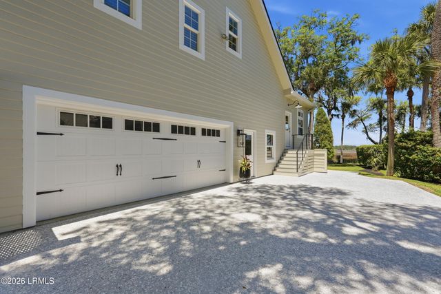 7 Peninsula Drive, Hilton Head Island, SC 29926