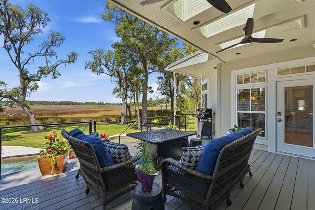 7 Peninsula Drive, Hilton Head Island, SC 29926