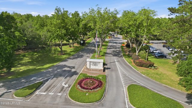 7 Peninsula Drive, Hilton Head Island, SC 29926