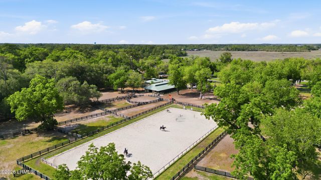 7 Peninsula Drive, Hilton Head Island, SC 29926