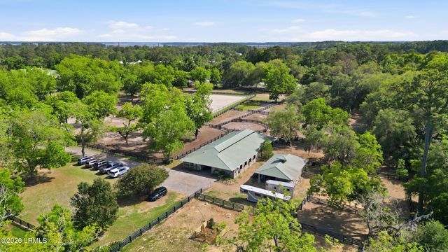 7 Peninsula Drive, Hilton Head Island, SC 29926