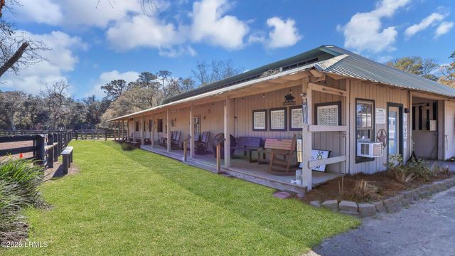 7 Peninsula Drive, Hilton Head Island, SC 29926