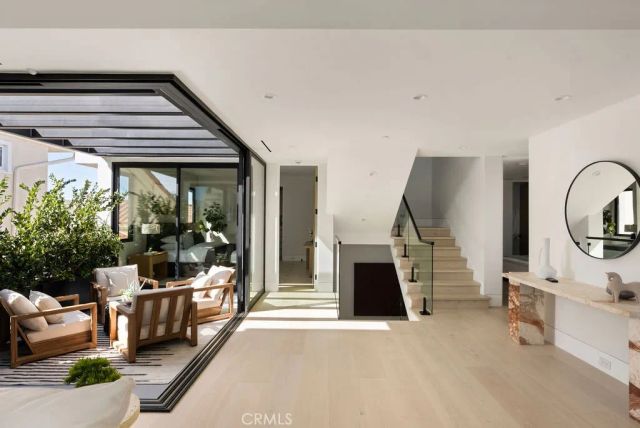 2501 Seaview Avenue, Corona Del Mar, CA 92625