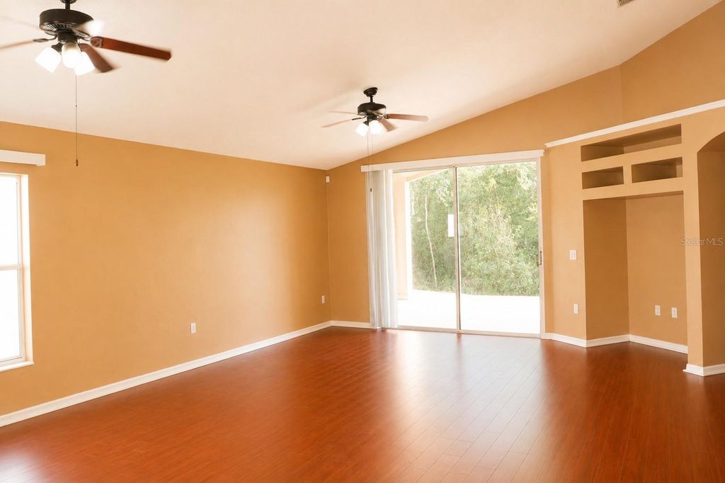 Image 8 of property listing at 145 THORNBURY DRIVE, Kissimmee, FL 34744