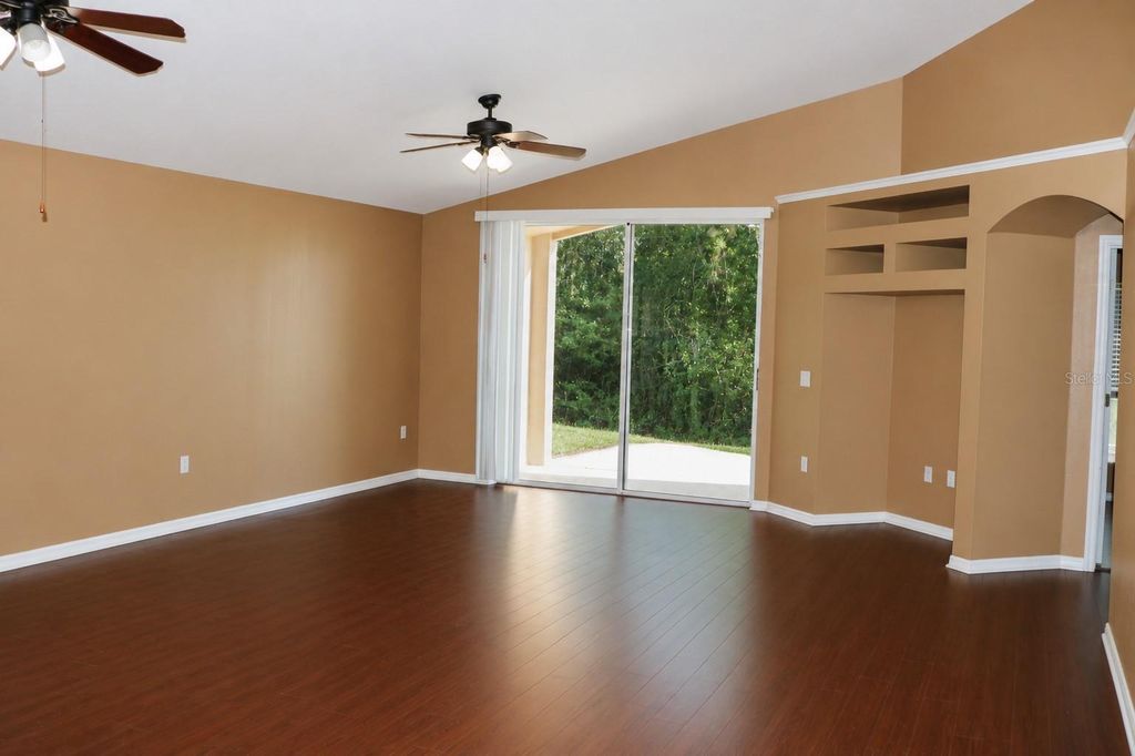 Image 9 of property listing at 145 THORNBURY DRIVE, Kissimmee, FL 34744