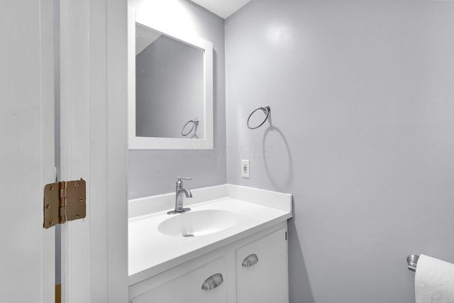 3471 Treehouse Lane, Canal Winchester, OH 43110