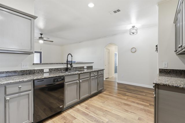 521 Bailer Drive, Crowley, TX 76036