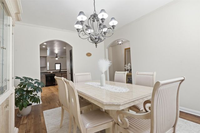 521 Bailer Drive, Crowley, TX 76036