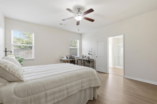 521 Bailer Drive, Crowley, TX 76036