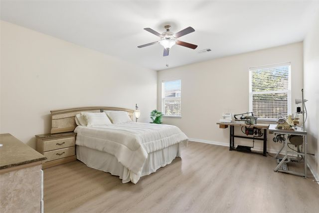 521 Bailer Drive, Crowley, TX 76036