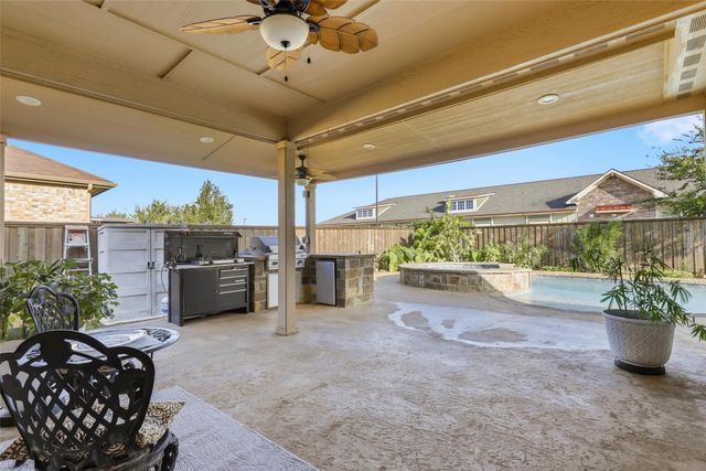 521 Bailer Drive, Crowley, TX 76036