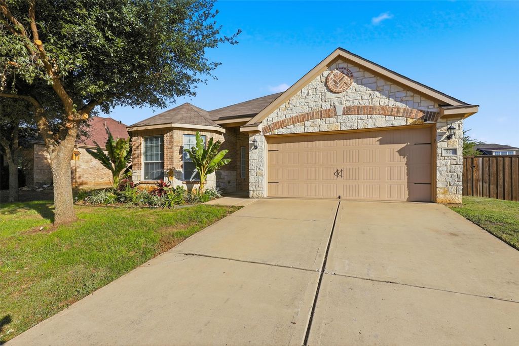 521 Bailer Drive, Crowley, TX 76036