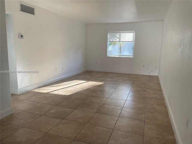 8607 SW 68th Ct 26, Pinecrest, FL 33156