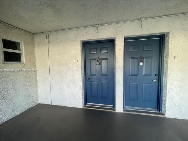 8607 SW 68th Ct 26, Pinecrest, FL 33156