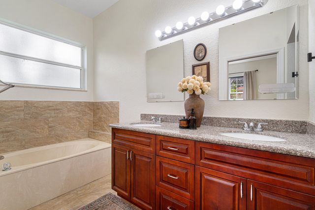 5548 Boynton Gardens Drive, Boynton Beach, FL 33437