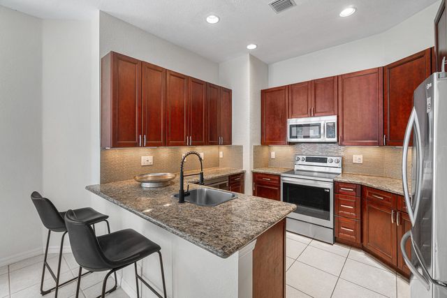 5548 Boynton Gardens Drive, Boynton Beach, FL 33437