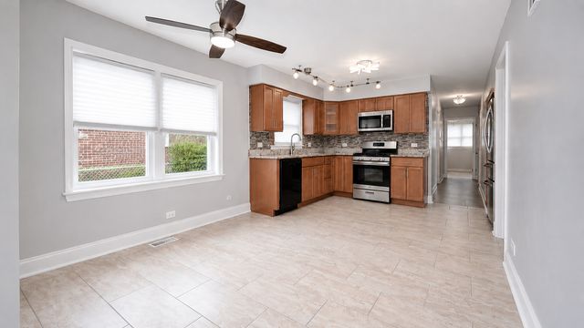 9348 S Michigan Avenue, Chicago, IL 60619