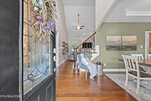 901 Crown Ridge Lane, Powell, TN 37849